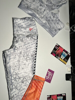 SET WHITE AND ORANGE